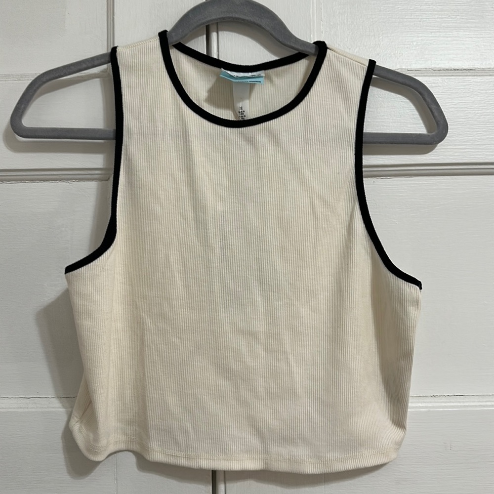 New! Crop top